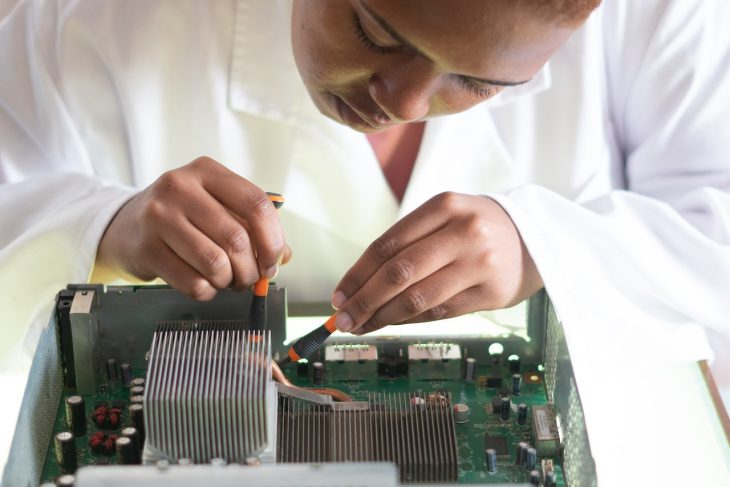 arbeiten am motherboard